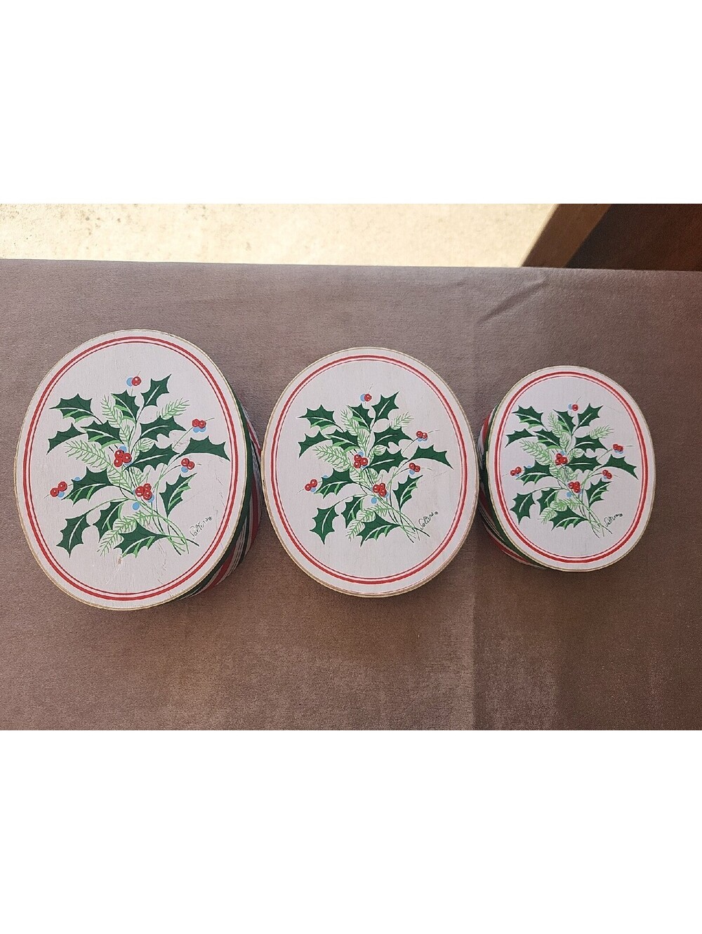 Vintage Himark Saltera Holly Berries Holiday Wooden Oval Nesting Box Set